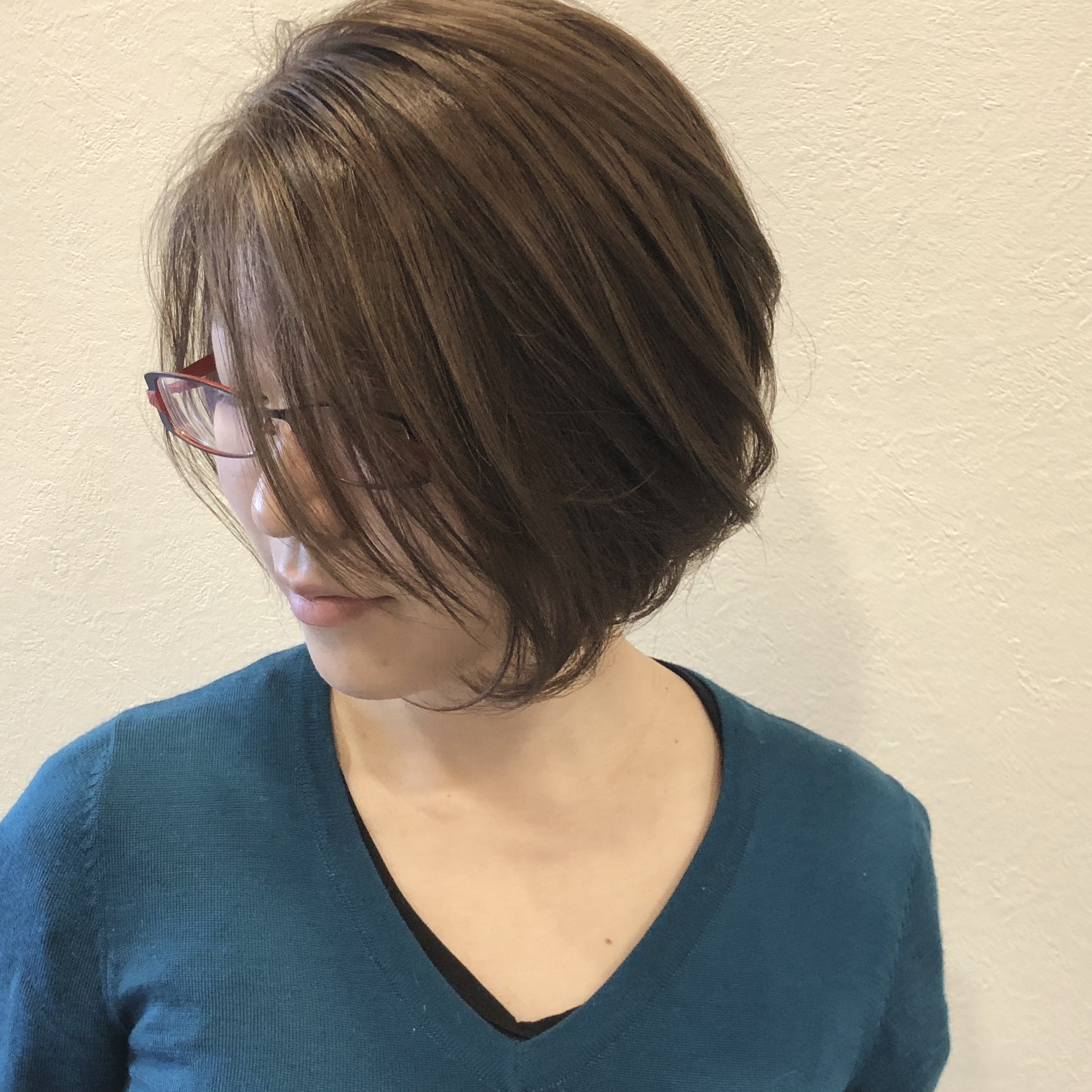 クセ毛をボブヘアにしたいと思ったらドライカットがおすすめな理由 横浜みなとみらいの美容室neizy ネイジー