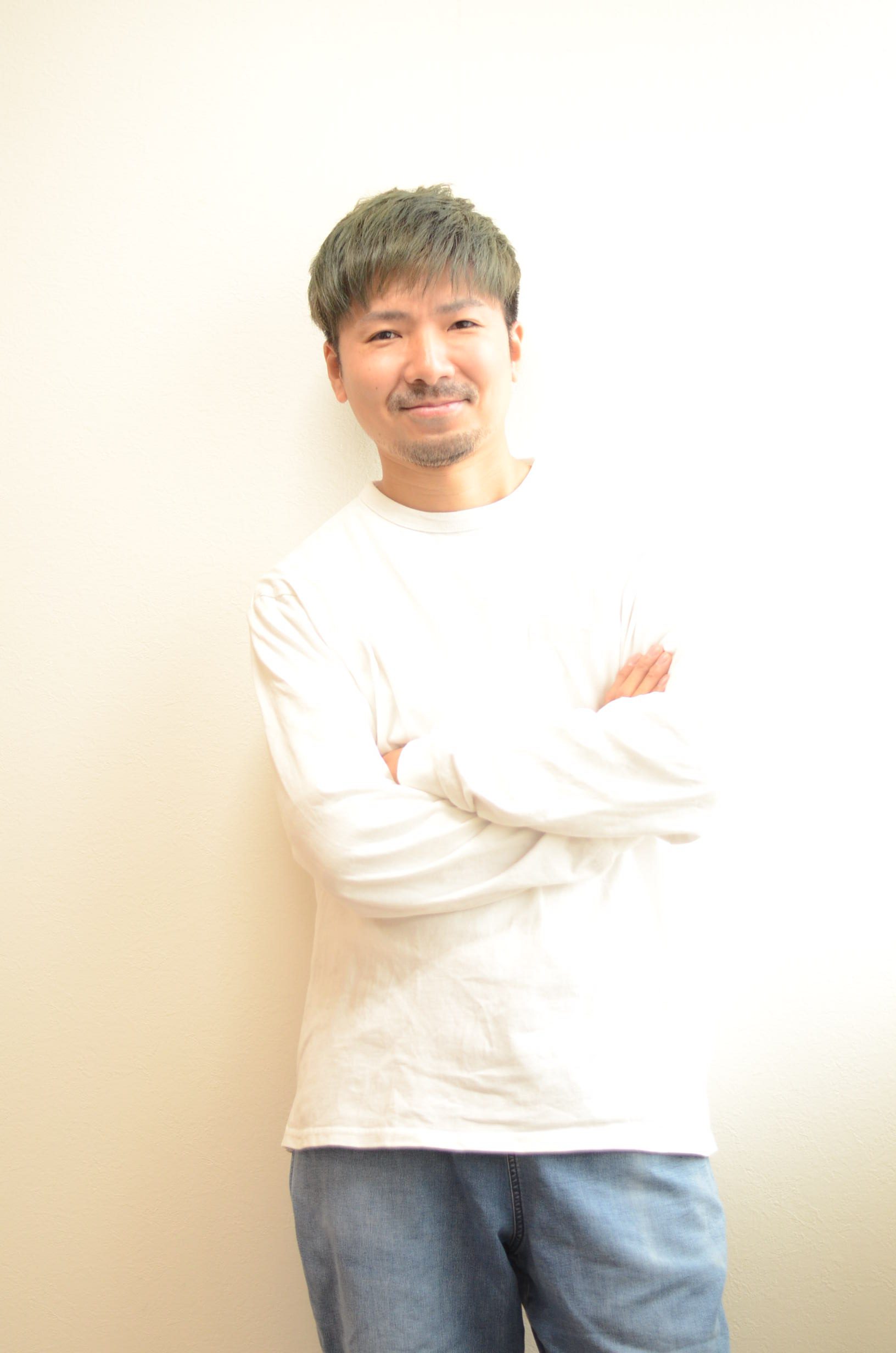 隥本 智史